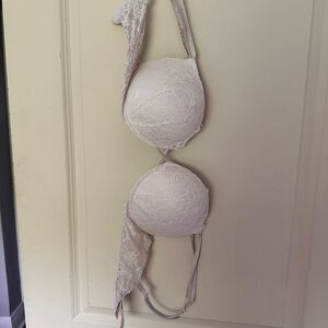 Victoria's Secret very sexy Bombshell Lace white Bra
